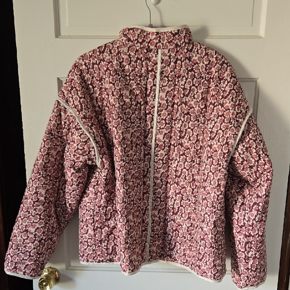 Womens Floral Quilted Jacket - Red and White - Picture 2 of 6